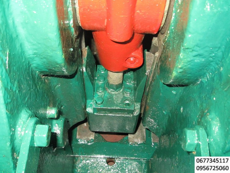 пресс кривошипно-шатунный пэ-5т , пресс настольный с кривошипно-шатунным механизмом действия и электрическим питанием ,  предназначен для операций холодной штамповки: вырубки, пробивки, гибки, неглубокой вытяжки , опрессовки  зажимов , скоб и наконечников на проводах  , таблетпресс  , таблетирование , габаритный размер - 420х280х650 , усилие 5 тонн, двигатель 1,7 квт, возможность ручного , ножного управления, штампы, пуансон , матрица, блоки штампов, пресс предназначен для различных операций холодной штамповки из ленты, полосы и штучных заготовок, простота в работе и обслуживании